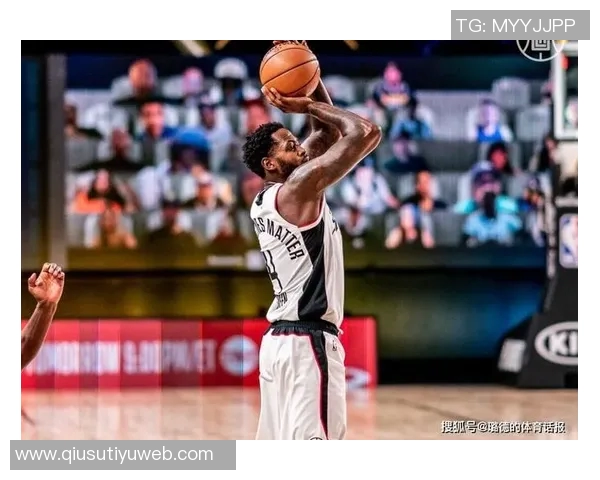 埃奇库姆表现平平24分钟内8投仅4中收获12分4篮板